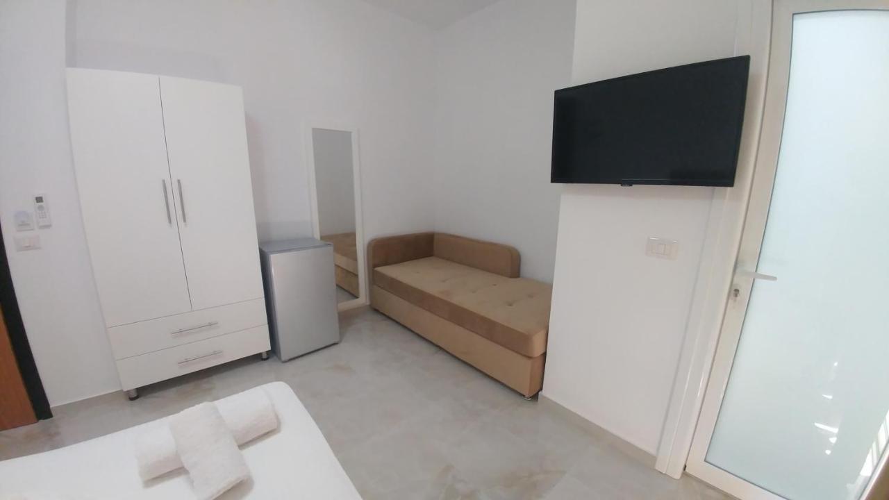 Hotel Zeka Ksamil Ngoại thất bức ảnh