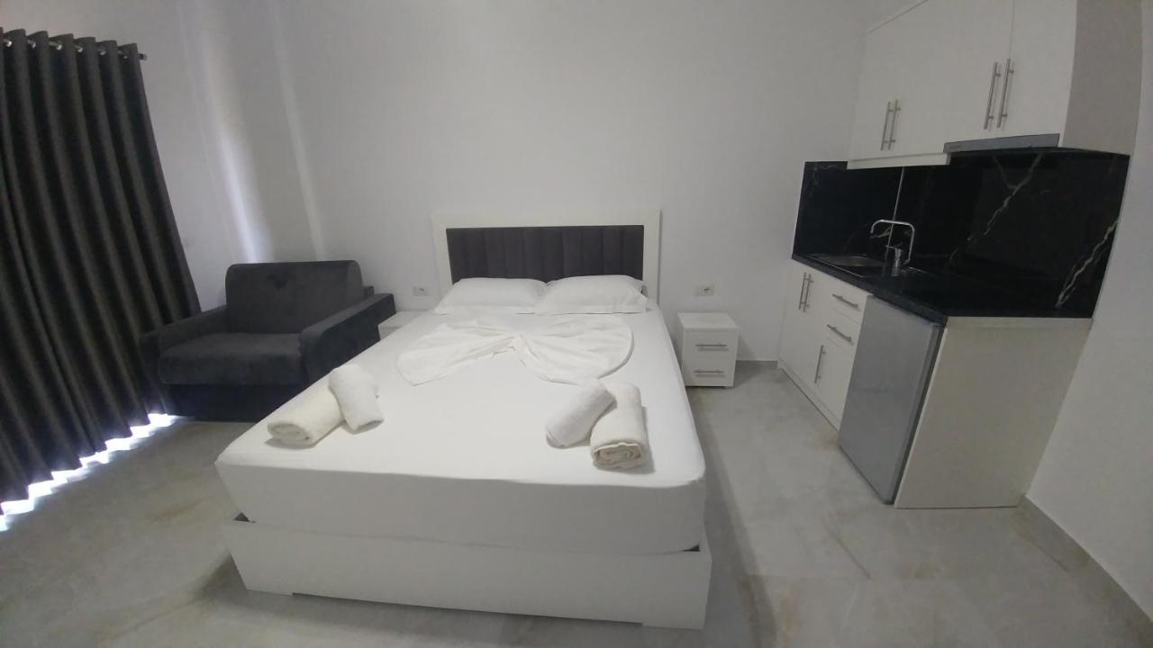 Hotel Zeka Ksamil Ngoại thất bức ảnh