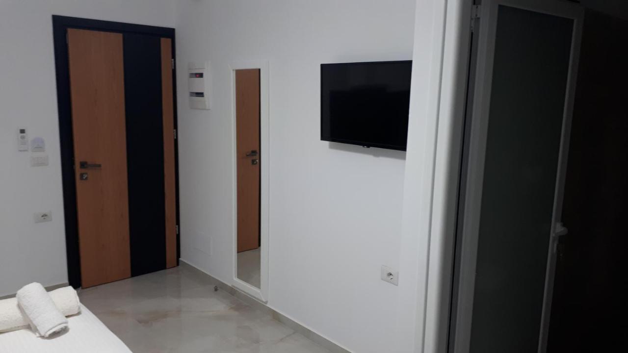 Hotel Zeka Ksamil Ngoại thất bức ảnh