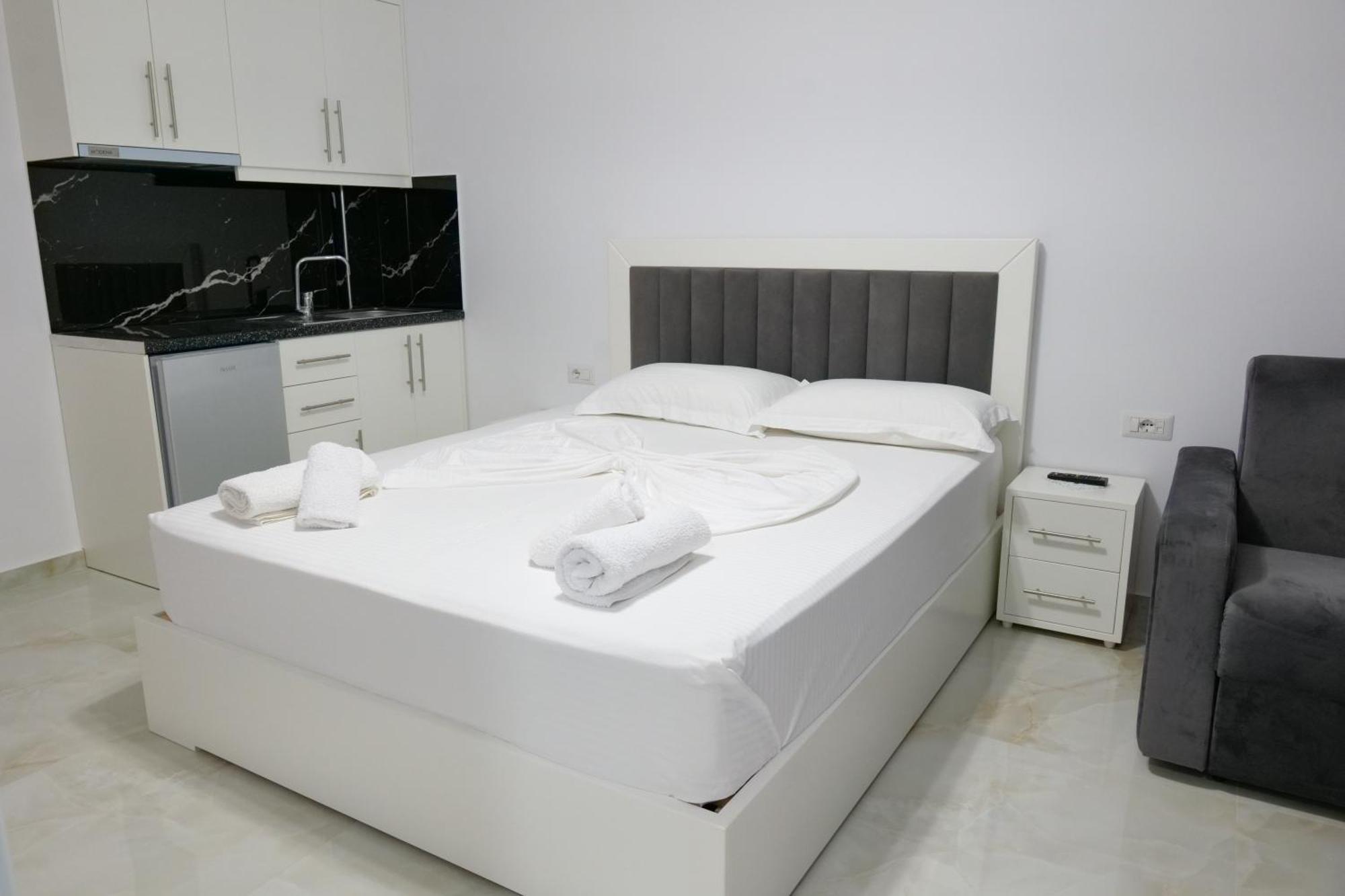Hotel Zeka Ksamil Ngoại thất bức ảnh