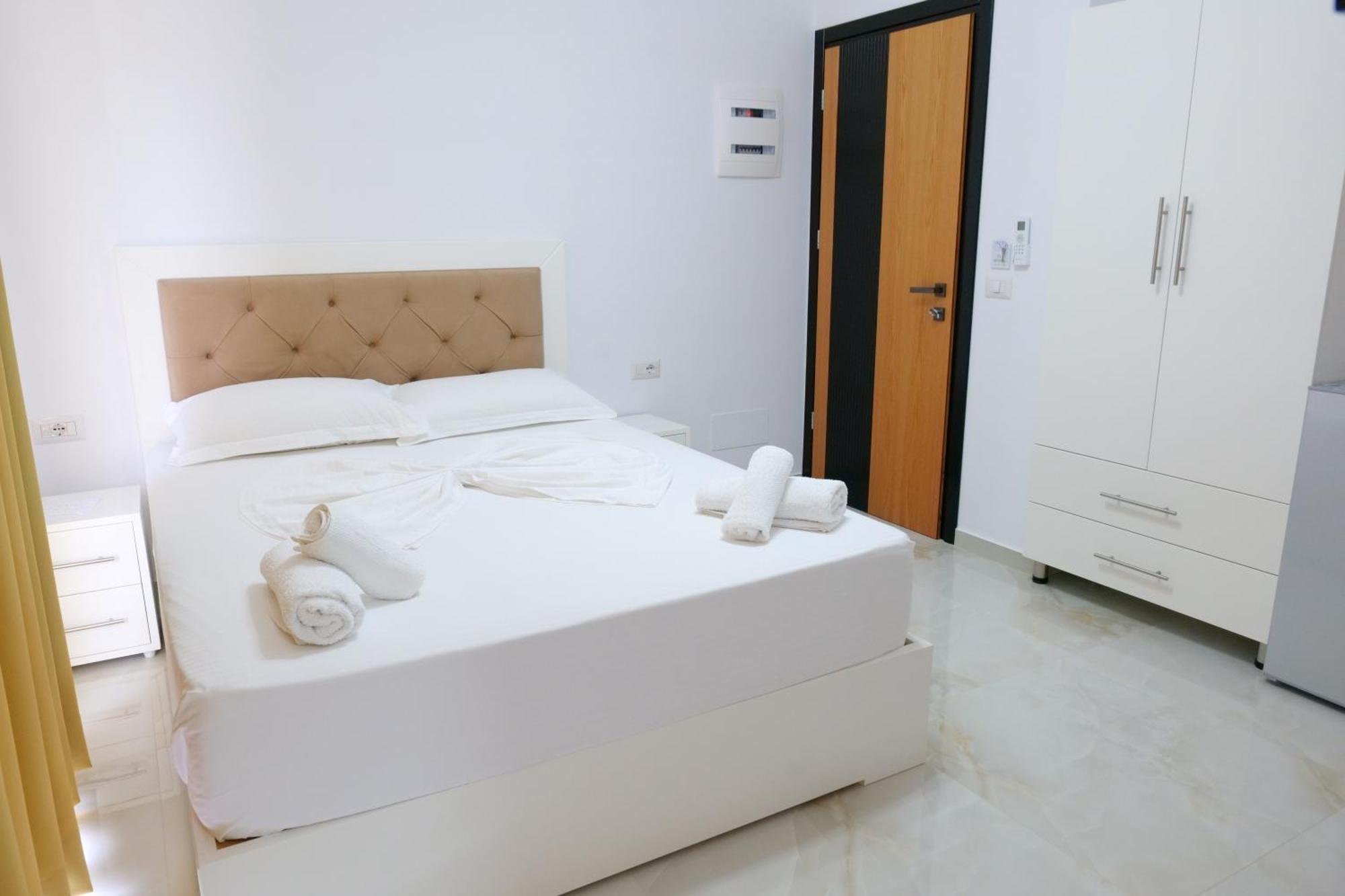 Hotel Zeka Ksamil Ngoại thất bức ảnh